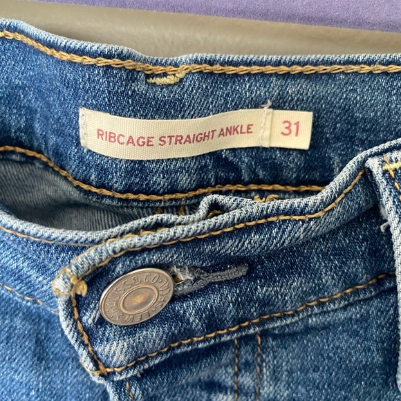 LEVIS Ribcage High-Rise Straight Jeans in Light Size 31 - Picture 7 of 9